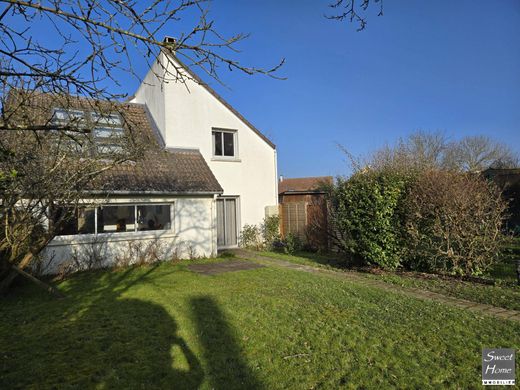 Casa de lujo en Magny-les-Hameaux, Yvelines