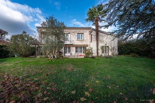 منزل ﻓﻲ Vourles, Rhône