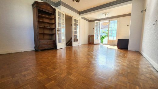 아파트 / Maisons-Alfort, Val-de-Marne