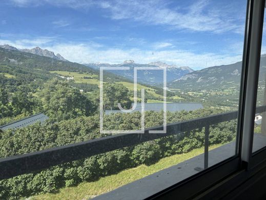 Complesso residenziale a Jausiers, Alpi dell'Alta Provenza