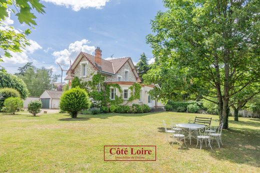 Luxury home in Olivet, Loiret