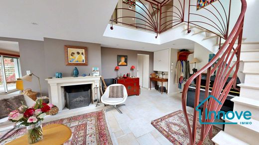 منزل ﻓﻲ Bailly, Yvelines