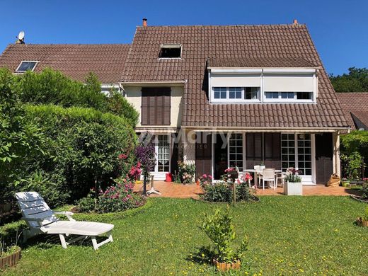 Luxury home in Gif-sur-Yvette, Essonne