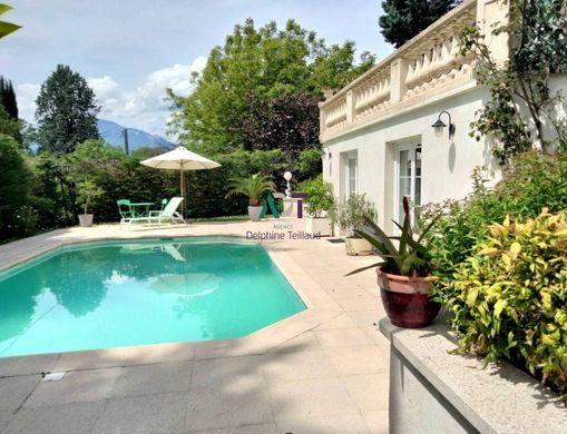 Luxury home in Meylan, Isère