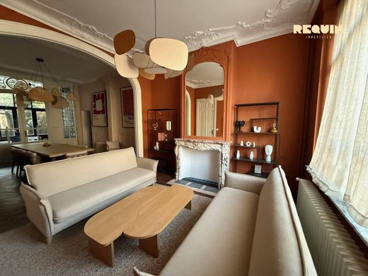 ‏בתי יוקרה ב  ליל, North