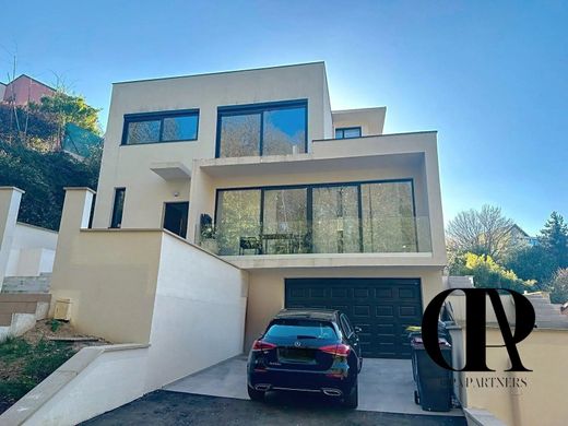 ‏בתי יוקרה ב  Villebon-sur-Yvette, Essonne