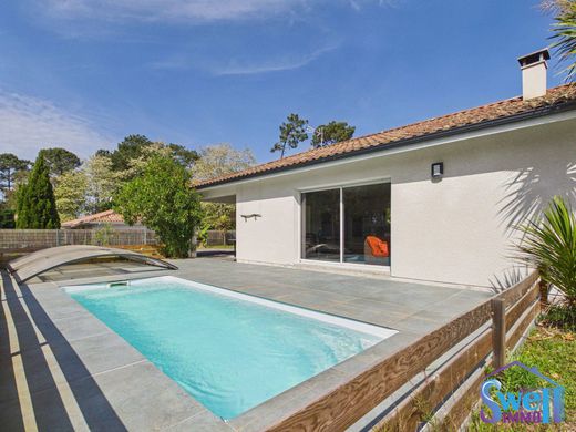 Luxury home in Messanges, Landes