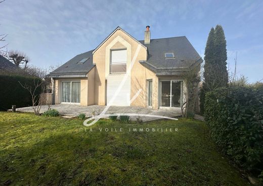 Luxury home in Caen, Calvados