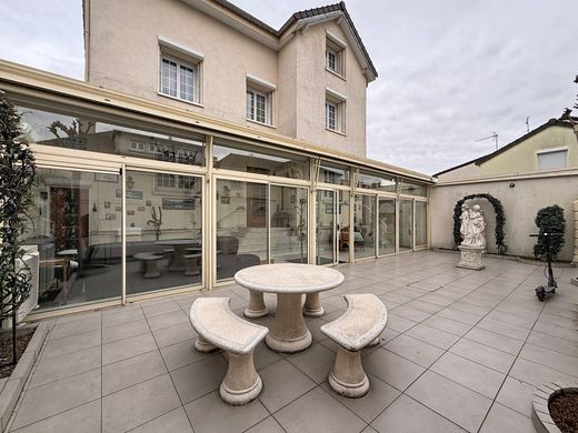 Luxus-Haus in Maisons-Alfort, Val-de-Marne