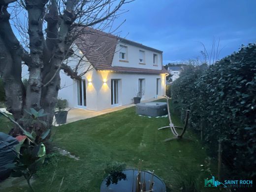Luxury home in Sainte-Adresse, Seine-Maritime