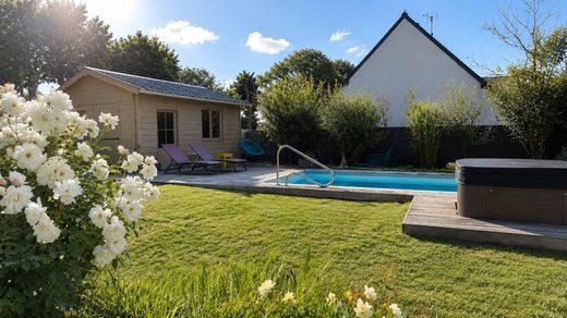Luksusowy dom w Saint-André-des-Eaux, Loire-Atlantique
