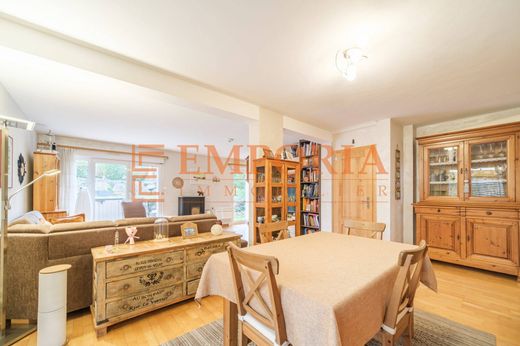 Luxus-Haus in Hésingue, Haut-Rhin