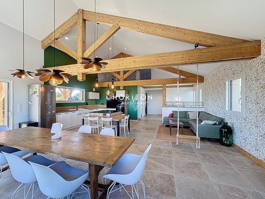 Luxury home in Charnay-lès-Mâcon, Saône-et-Loire