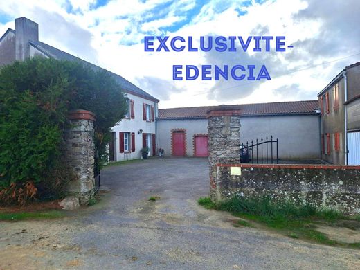 Luxury home in Le Landreau, Loire-Atlantique