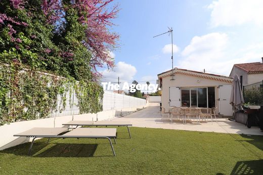 Casa di lusso a Plan-de-Cuques, Bocche del Rodano