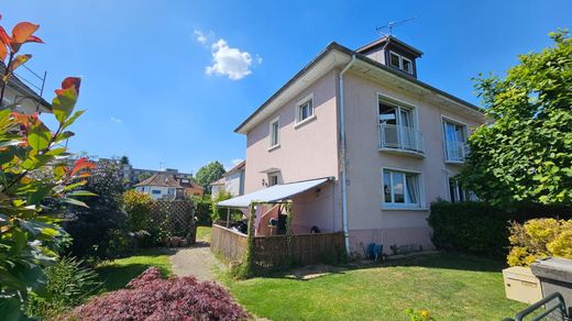 Luxus-Haus in Huningue, Haut-Rhin