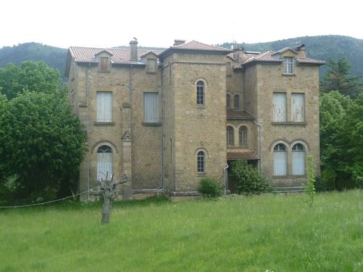 城堡  Coux, Ardèche