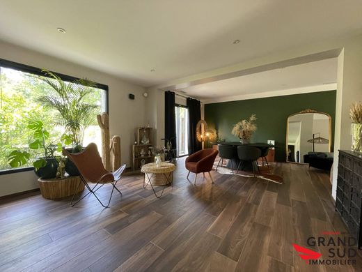 Luxury home in La Brède, Gironde