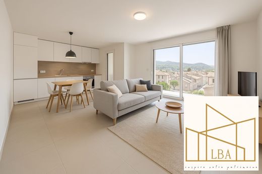 Apartment in Vitrolles, Bouches-du-Rhône