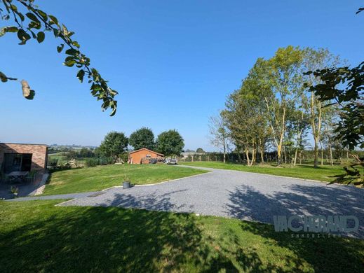 Luxury home in Boeschepe, North