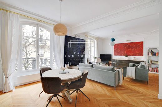 Apartment / Etagenwohnung in Neuilly-sur-Seine, Hauts-de-Seine