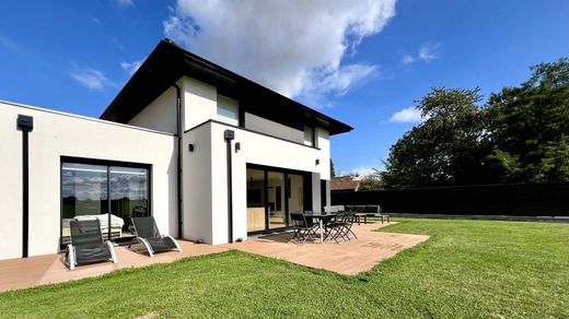 豪宅  Mérignies, North