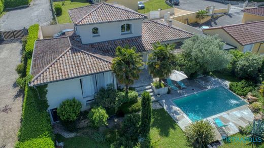 Luxe woning in Salaise-sur-Sanne, Isère