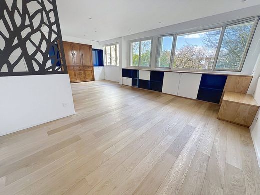 Piso / Apartamento en Saint-Cloud, Altos de Sena