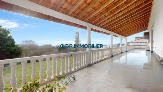 Luxe woning in Castelnau-d'Estrétefonds, Upper Garonne