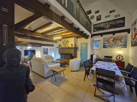 Casa di lusso a Hillion, Côtes-d'Armor