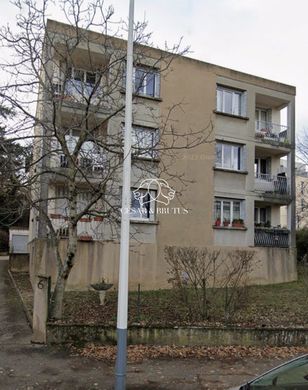 Residential complexes in Vénissieux, Rhône