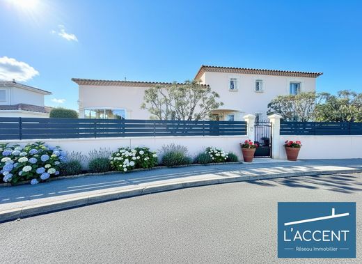 ‏בתי יוקרה ב  Jacou, Hérault