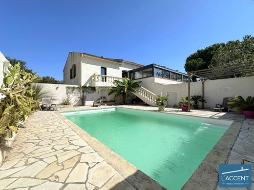 豪宅  Valergues, Hérault