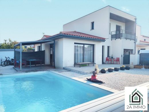 منزل ﻓﻲ Saint-Laurent-de-la-Salanque, Pyrénées-Orientales