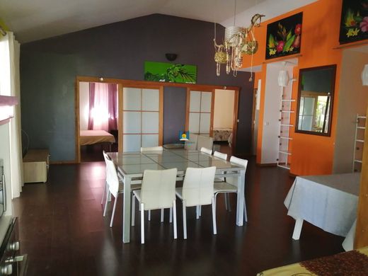 Maison de luxe à Faaa, Îles du Vent