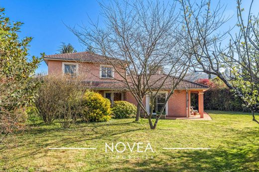 Luxus-Haus in Collonges-au-Mont-d'Or, Rhône