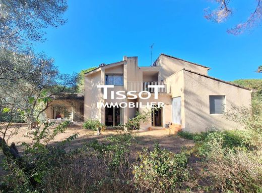 Luxus-Haus in Langlade, Gard