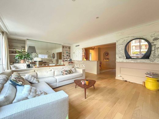 Apartament w La Muette, Auteuil, Porte Dauphine, Paris