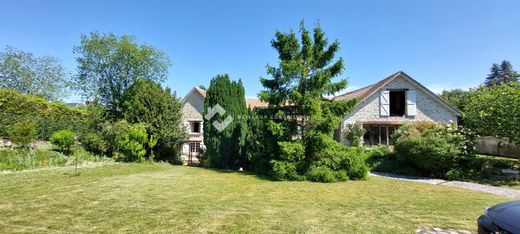 Luxury home in Montfort-l'Amaury, Yvelines