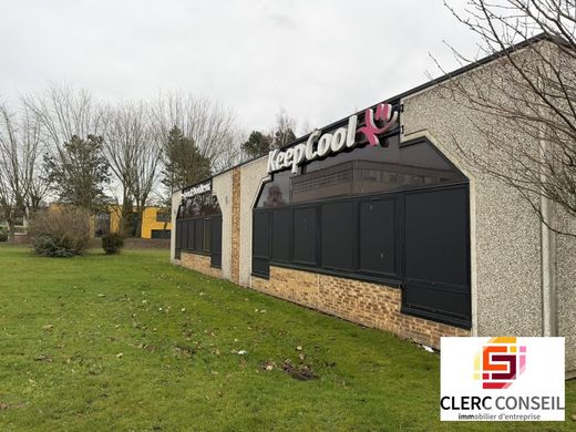 Office in Mont-Saint-Aignan, Seine-Maritime