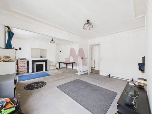 Apartment in Motte-Picquet, Commerce, Necker, Paris