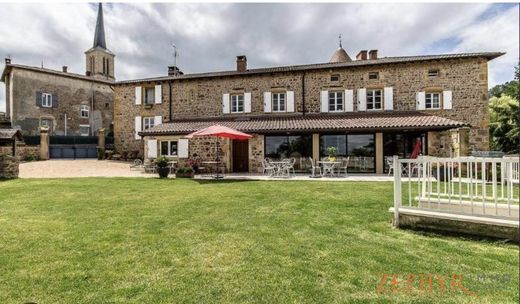 Luxury home in Roanne, Loire