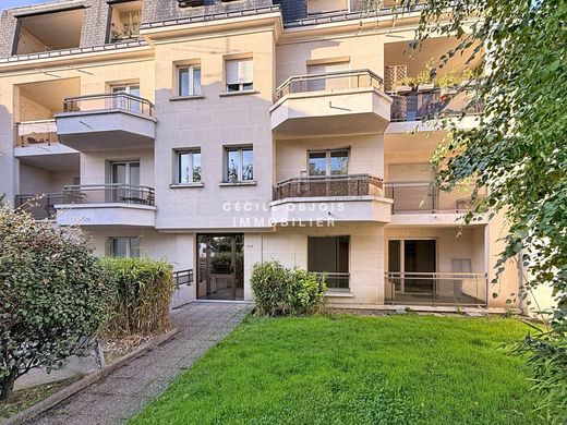 Appartamento a Le Perreux-sur-Marne, Val-de-Marne