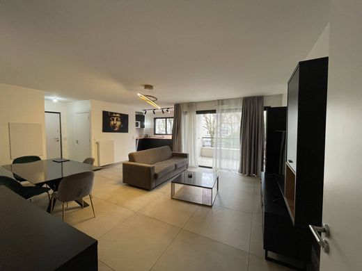 Apartment in Saint-Maur-des-Fossés, Val-de-Marne