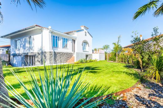 Πολυτελή κατοικία σε Anglet, Pyrénées-Atlantiques