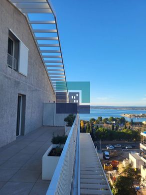 Apartment / Etagenwohnung in Sète, Hérault