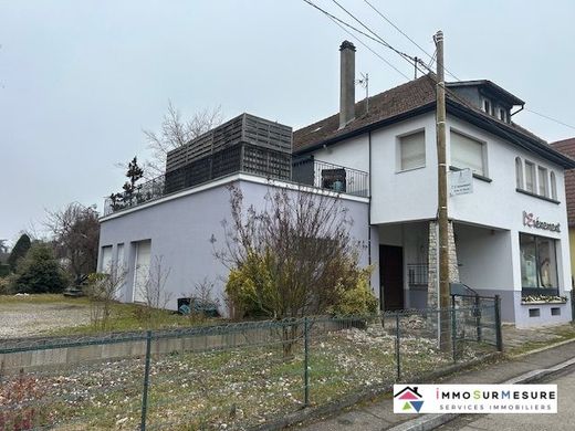 Complesso residenziale a Illfurth, Alto Reno