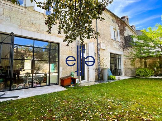 Luxury home in Périgueux, Dordogne