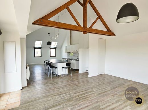 Apartment in Noisy-le-Roi, Yvelines