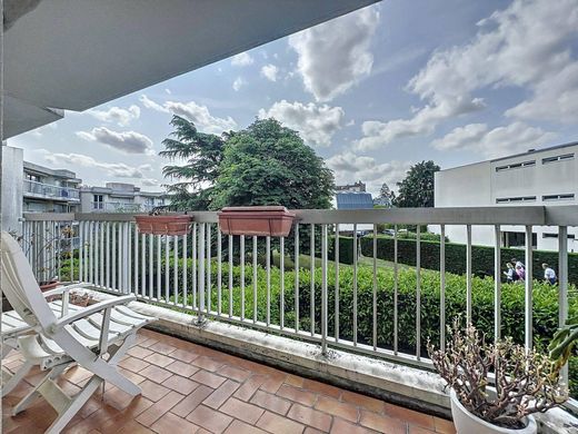 Appartamento a Garches, Hauts-de-Seine